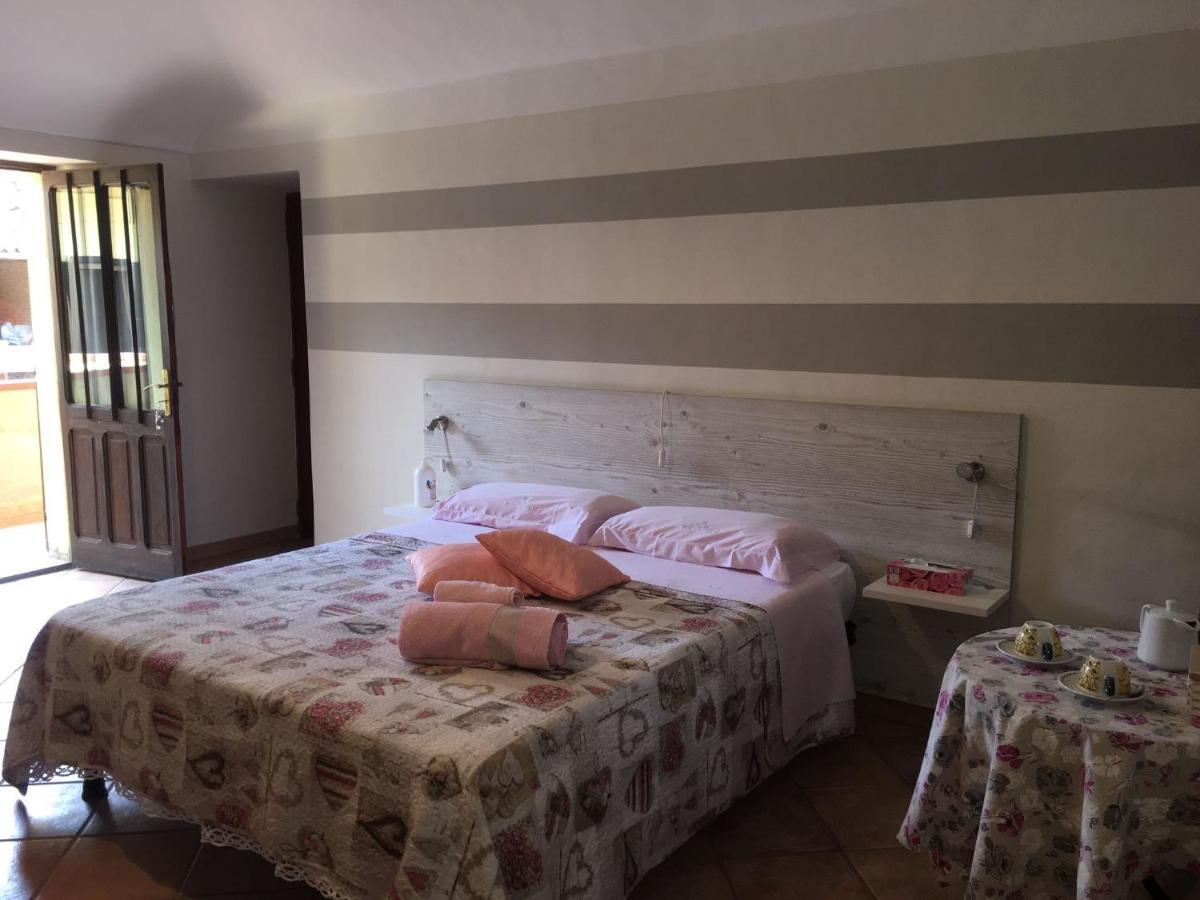 B&B Sotto Le Mura Pavone Canavese Exterior foto